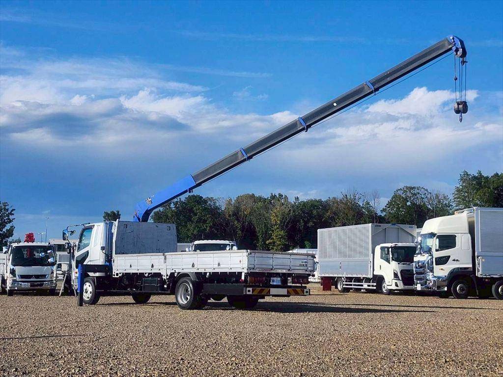 三菱ふそうファイタークレーン5段中型（4t）[写真11]