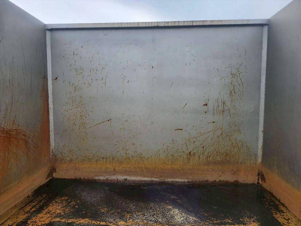 三菱ふそうキャンター平ボディ小型（2t・3t）[写真07]