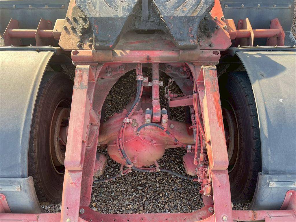 三菱ふそうスーパーグレートトレーラーヘッド（トラクターヘッド）大型（10t）[写真10]