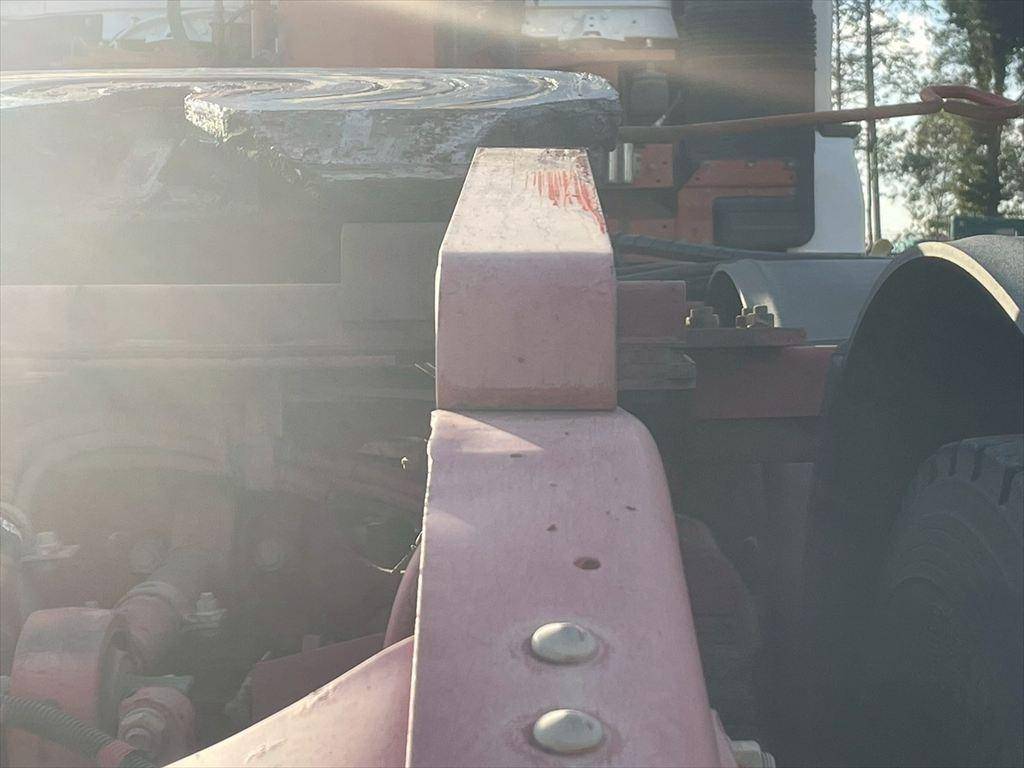 三菱ふそうスーパーグレートトレーラーヘッド（トラクターヘッド）大型（10t）[写真12]