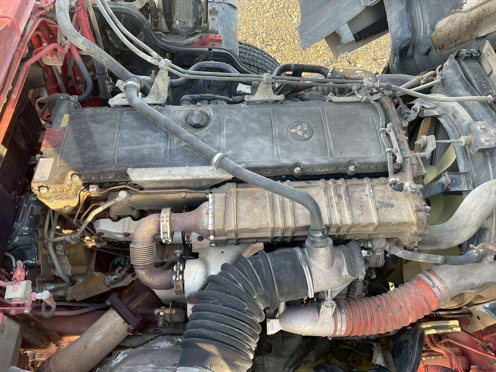 三菱ふそうスーパーグレートトレーラーヘッド（トラクターヘッド）大型（10t）[写真17]