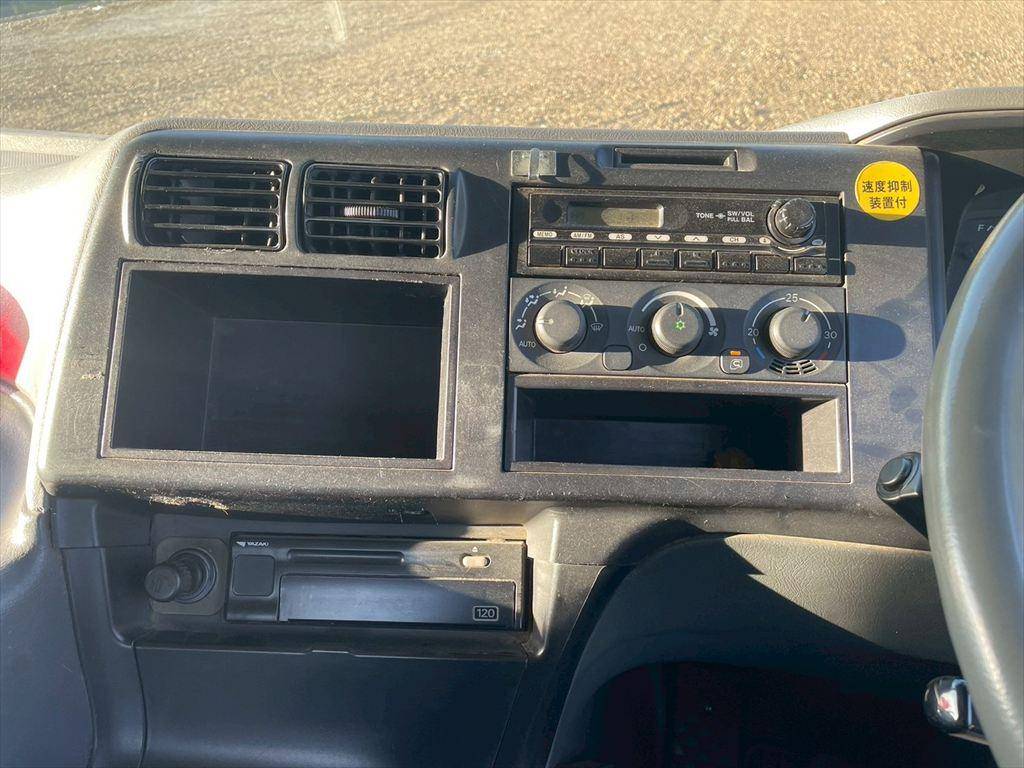 三菱ふそうスーパーグレートトレーラーヘッド（トラクターヘッド）大型（10t）[写真20]