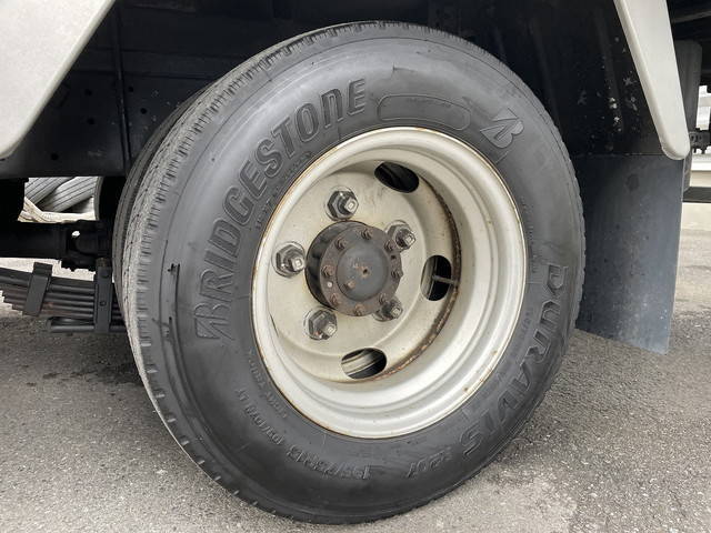 トヨタダイナパネルバン小型（2t・3t）[写真31]