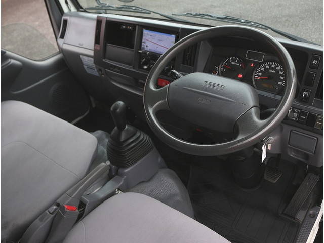 マツダタイタン平ボディ小型（2t・3t）[写真13]