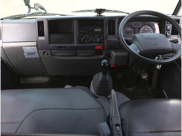 いすゞエルフ平ボディ小型（2t・3t）[写真23]