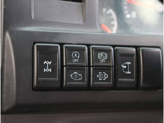 いすゞエルフ平ボディ小型（2t・3t）[写真28]