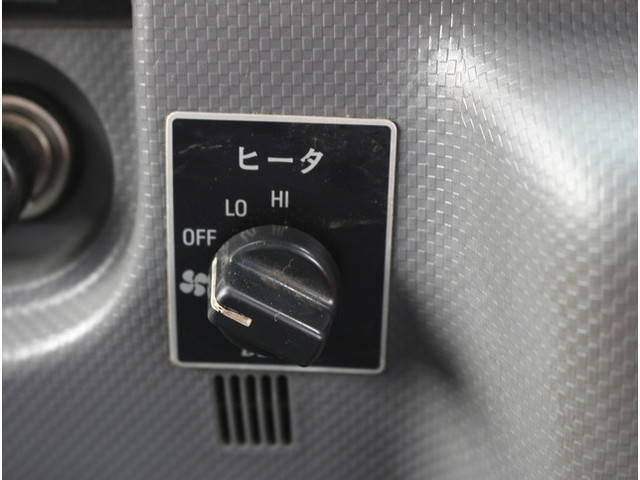 いすゞエルフ平ボディ小型（2t・3t）[写真29]