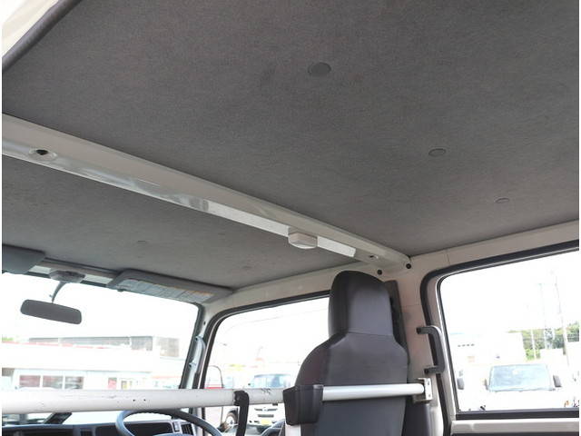 いすゞエルフ平ボディ小型（2t・3t）[写真33]