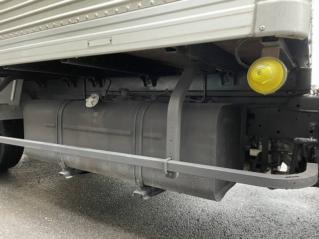 トヨタトヨエースアルミバン小型（2t・3t）[写真10]