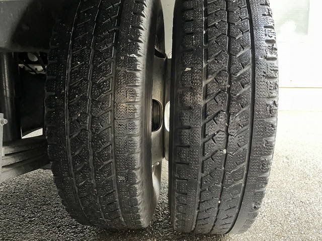 トヨタトヨエースアルミバン小型（2t・3t）[写真13]