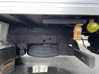 トヨタトヨエースアルミバン小型（2t・3t）[写真32]