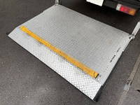 トヨタトヨエースアルミバン小型（2t・3t）[写真06]