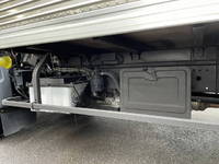 トヨタトヨエースアルミバン小型（2t・3t）[写真09]