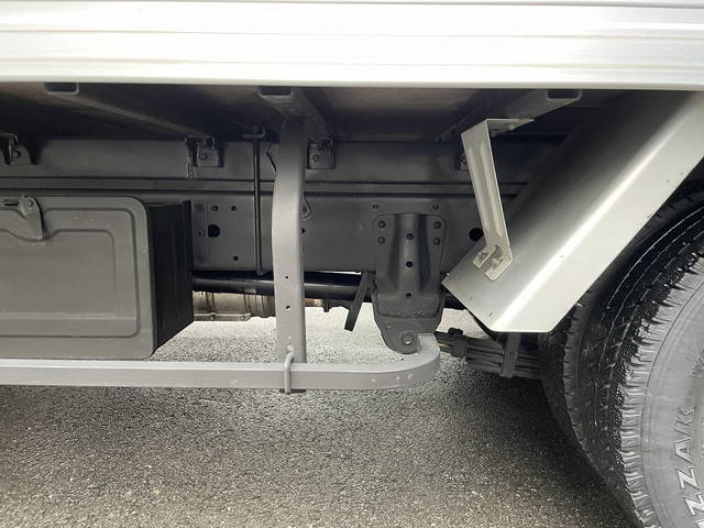 トヨタトヨエースアルミバン小型（2t・3t）[写真09]