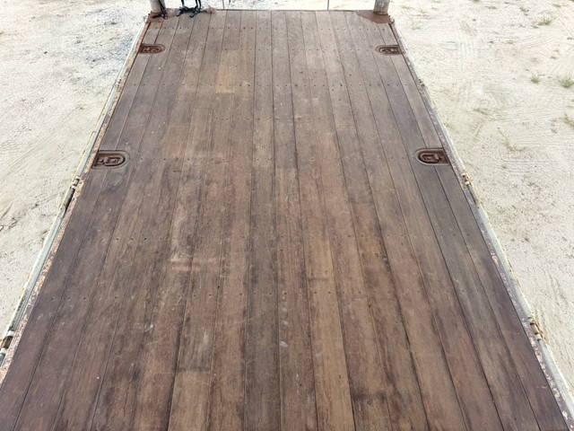 日野デュトロ幌ウイング小型（2t・3t）[写真13]