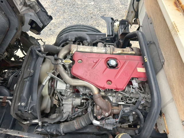 日野デュトロ幌ウイング小型（2t・3t）[写真27]