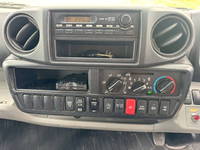 日野デュトロ幌ウイング小型（2t・3t）[写真38]