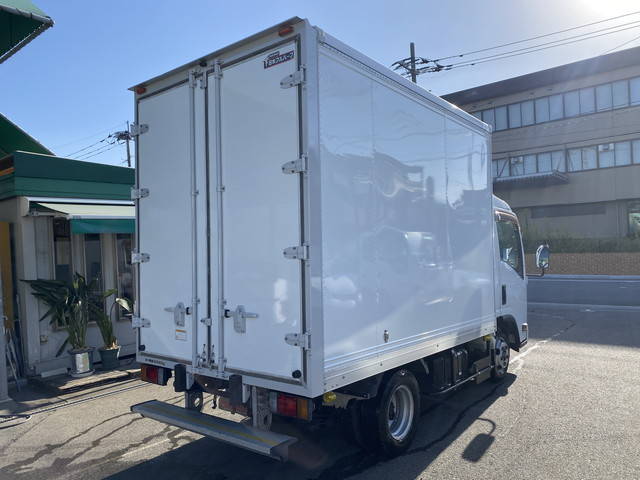 いすゞエルフパネルバン小型（2t・3t）[写真03]