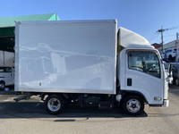 いすゞエルフパネルバン小型（2t・3t）[写真06]