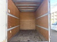 いすゞエルフパネルバン小型（2t・3t）[写真08]