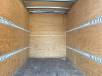 いすゞエルフパネルバン小型（2t・3t）[写真09]