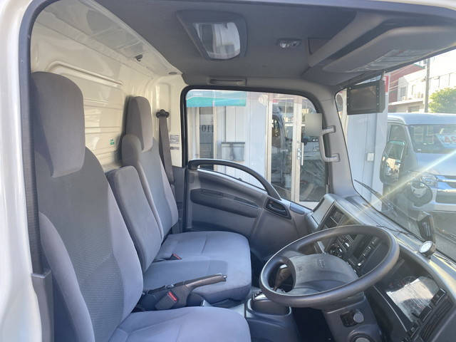 いすゞエルフパネルバン小型（2t・3t）[写真09]