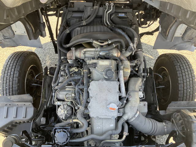 日野レンジャー平ボディ中型（4t）[写真24]