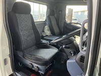 日野レンジャー平ボディ中型（4t）[写真29]