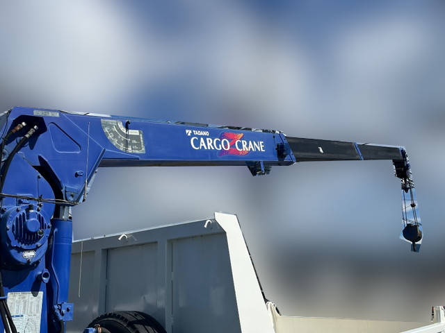 三菱ふそうキャンターダンプ・クレーン付小型（2t・3t）[写真16]