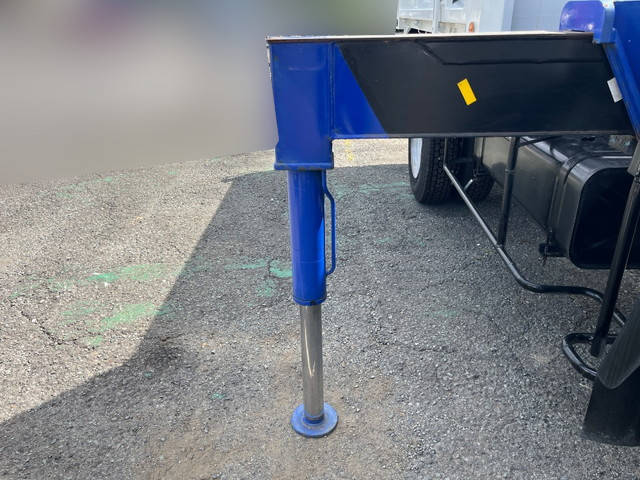 三菱ふそうキャンターダンプ・クレーン付小型（2t・3t）[写真18]