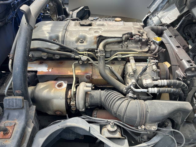 三菱ふそうキャンターダンプ・クレーン付小型（2t・3t）[写真31]