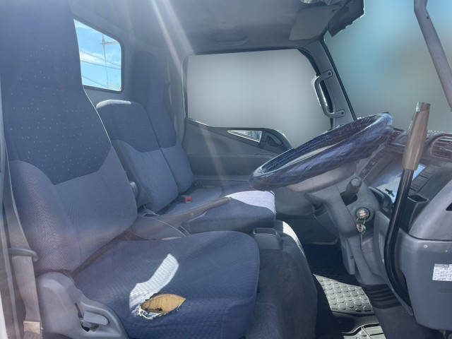 三菱ふそうキャンターダンプ・クレーン付小型（2t・3t）[写真33]