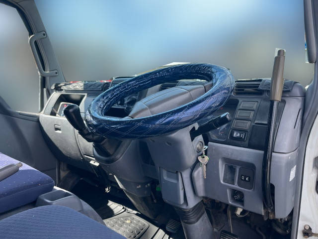 三菱ふそうキャンターダンプ・クレーン付小型（2t・3t）[写真34]