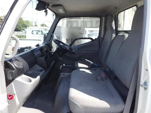 トヨタダイナ平ボディ小型（2t・3t）[写真11]