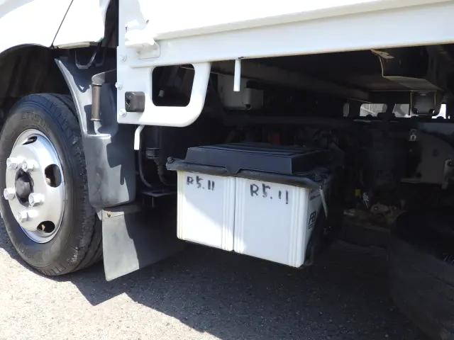 トヨタダイナ平ボディ小型（2t・3t）[写真32]