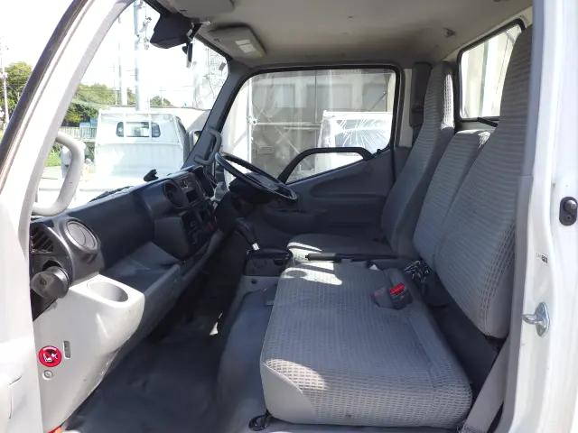 トヨタダイナ平ボディ小型（2t・3t）[写真09]