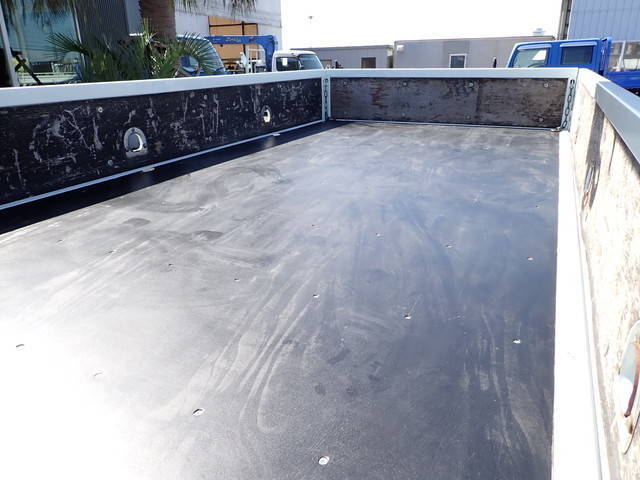 いすゞエルフクレーン3段小型（2t・3t）[写真10]