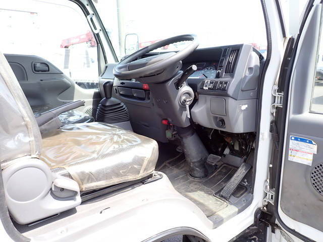 いすゞエルフクレーン3段小型（2t・3t）[写真24]