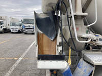 いすゞフォワードミキサー車（コンクリートミキサー）増トン（6t・8t）[写真12]