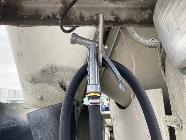 いすゞフォワードミキサー車（コンクリートミキサー）増トン（6t・8t）[写真17]