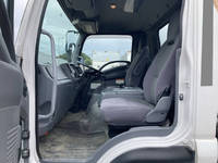 いすゞフォワードミキサー車（コンクリートミキサー）増トン（6t・8t）[写真31]