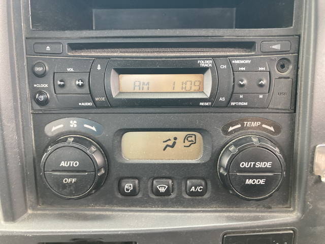 いすゞフォワードミキサー車（コンクリートミキサー）増トン（6t・8t）[写真37]