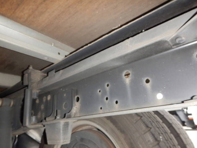 いすゞエルフアルミバン小型（2t・3t）[写真10]