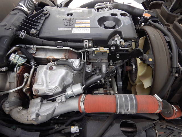 いすゞエルフアルミバン小型（2t・3t）[写真15]