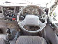 いすゞエルフアルミバン小型（2t・3t）[写真22]