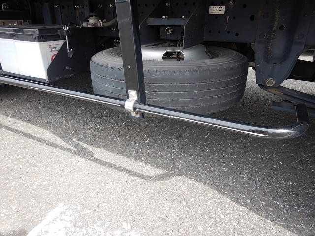 いすゞエルフアルミバン小型（2t・3t）[写真29]