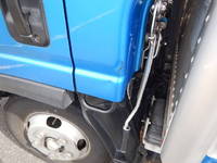 いすゞエルフアルミバン小型（2t・3t）[写真31]