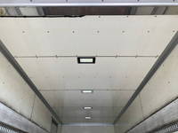 いすゞフォワードパネルバン中型（4t）[写真16]