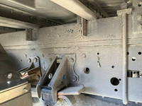 いすゞフォワードパネルバン中型（4t）[写真26]