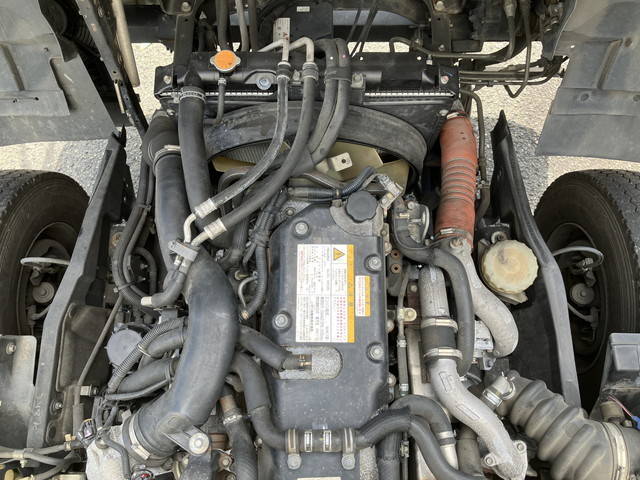 いすゞフォワードパネルバン中型（4t）[写真28]